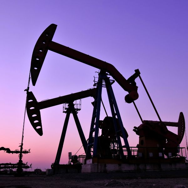 Cómo Invertir en Petróleo en España
